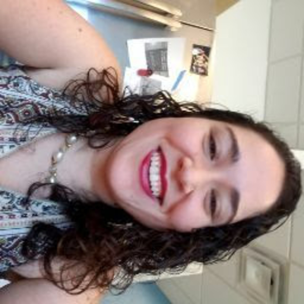 Meet your Posher, Amelia